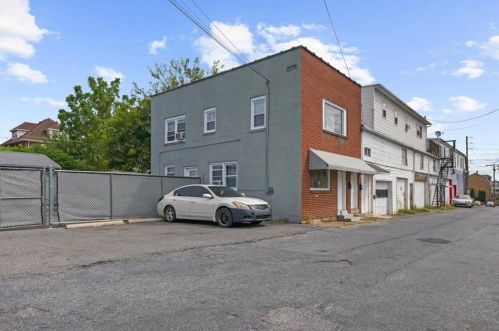 1611 Spruce St, Easton PA  18042-3941 exterior