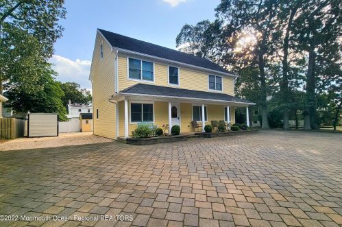 2020 Loveland Pl, Point Pleasant Beach, NJ 08742-4948