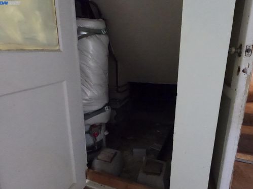 10907 Foothill Blvd, Oakland CA  94605-5203 exterior