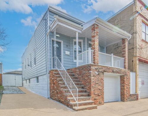 29 18th St, Bayonne, NJ 07002-4437