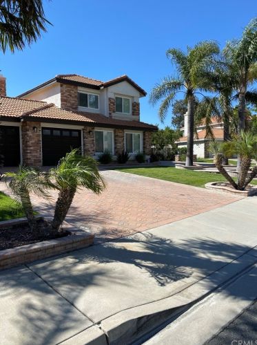 3636 Lily Dr, Rialto CA  92377-4866 exterior