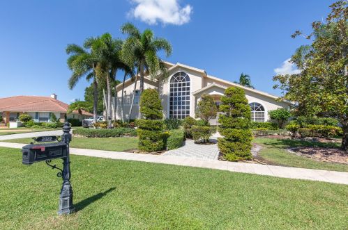 2022 Sunderland Ave, West Palm Beach, FL 33414-7714