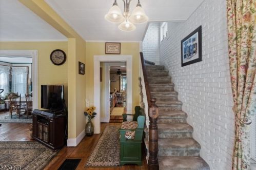 320 Walnut St, Roselle Park NJ  07204-2012 exterior