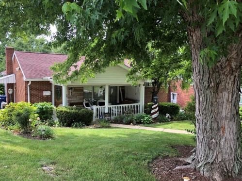 5248 Adobe Dr, Pittsburgh, PA 15236-2838