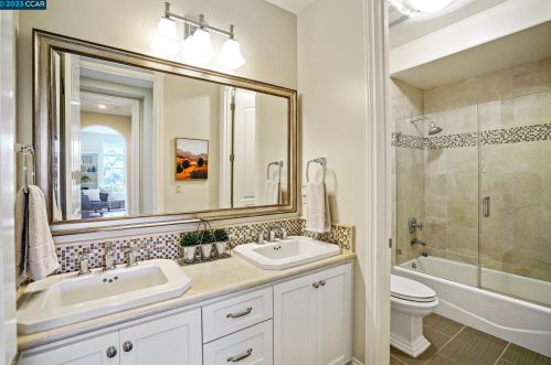 20 Rabble Rd, Orinda CA  94563-3718 exterior