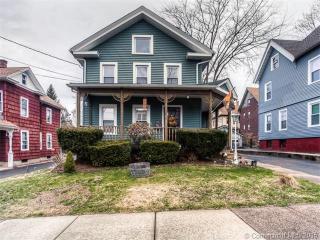 106 Church St, Wallingford, CT 06492-3634