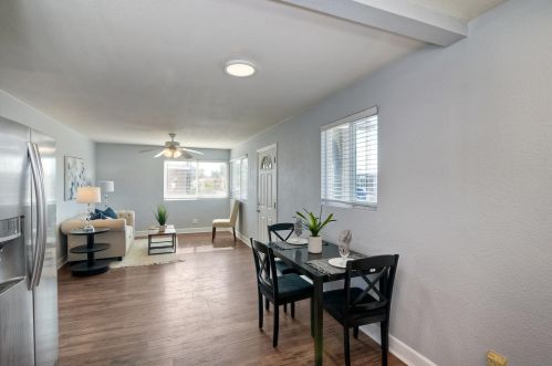 2015 Burroughs St, San Diego CA  92111-6643 exterior