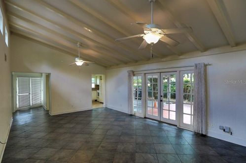 2000 Merritt Park Dr, Orlando FL  32803-1528 exterior