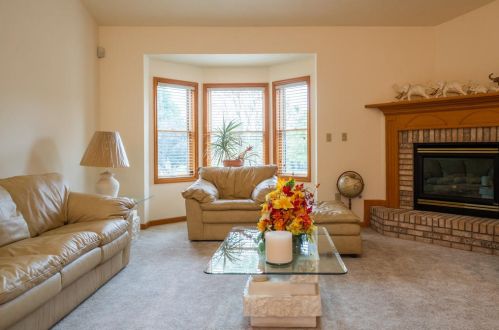 3002 Mares Ct, Englewood, OH 45322-1189