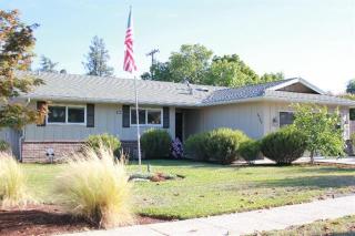 5725 7th St, Fresno, CA 93710-6437