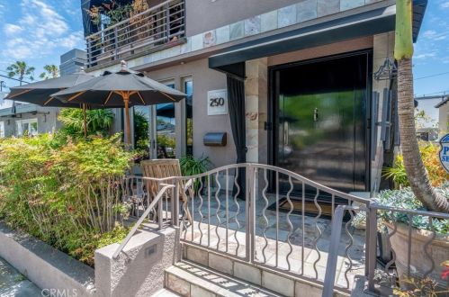 250 The Toledo, Long Beach, CA 90803-4149