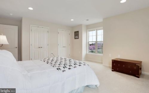 315 Lewis Washington Dr, Charles Town WV  25414-5666 exterior