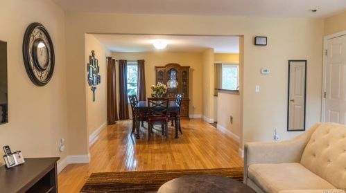 39 Bush Creek Ln, Poughquag NY  12570-5557 exterior