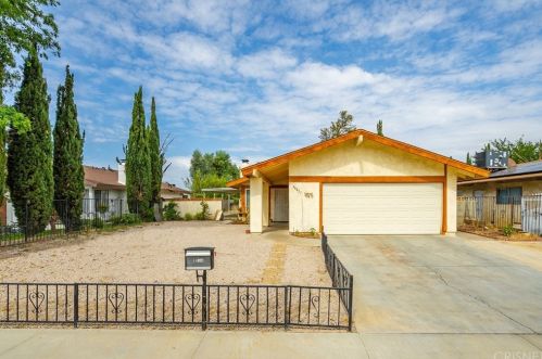 44837 Hanstead Ave, Lancaster, CA 93535-2738