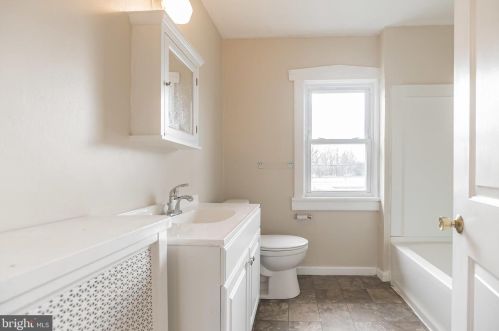 15 Lehigh Ave, Gloucester NJ  08030-1304 exterior