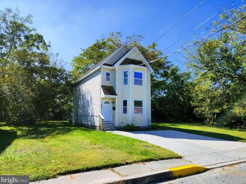 525 Center St, Laurel DE  19956-1331 exterior