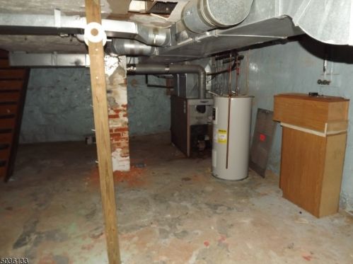 10 Bush St, Oxford NJ  07863-3001 exterior