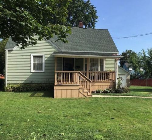 633 Crowder Ave, Hermitage, PA 16146-3081
