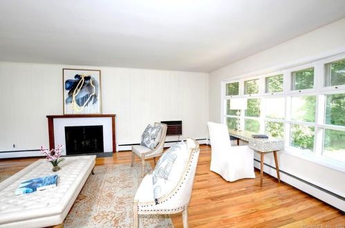 239 Rocks Rd, Norwalk CT  06851-1117 exterior