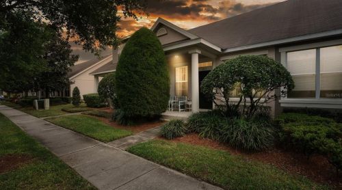 2621 Corona Borealis Dr, Orlando, FL 32828-9323