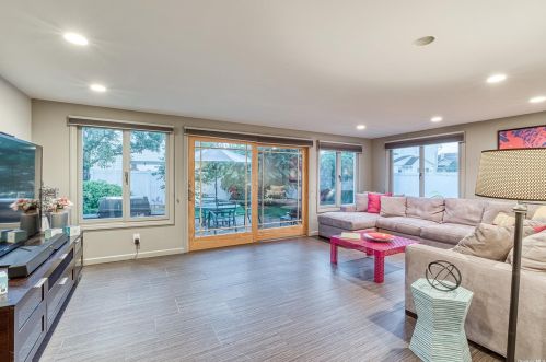 2534 Malibu Rd, North Bellmore NY  11710-5122 exterior