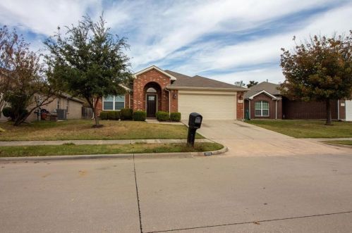1933 Joe Pool Dr, Oak Point, TX 75068-6312