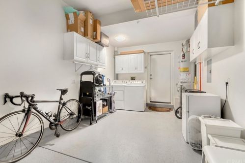 605 Solvay Aisle, Irvine CA  92606-0833 exterior