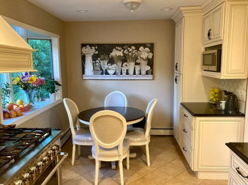 37 Kivy St, Huntington Station NY  11746-2044 exterior