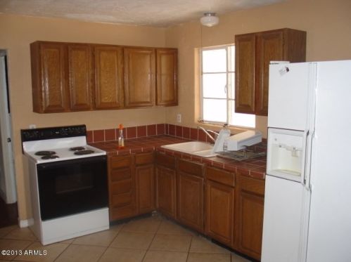 7911 4th Ave, Mesa, AZ 85208-1307