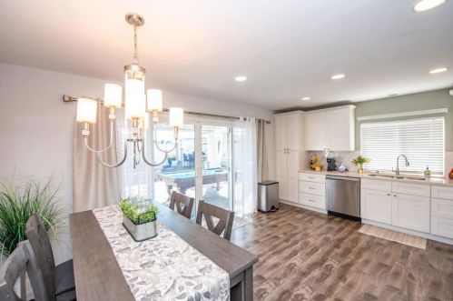 1031 Gale St, Escondido CA  92027-1230 exterior