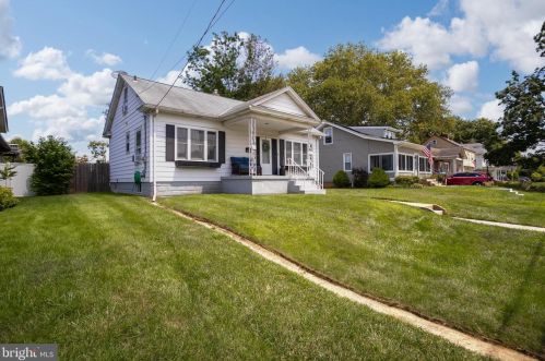 1828 Exton Ave, Trenton, NJ 08610-3323