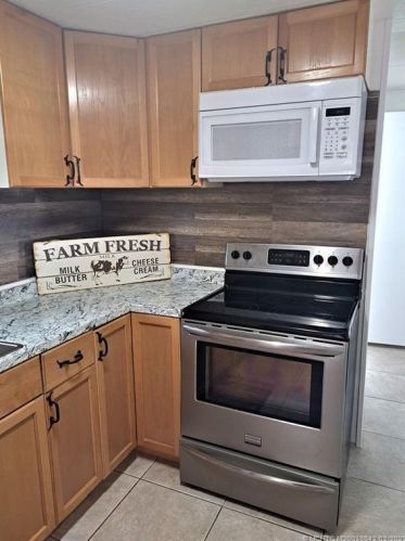 12 Novedades, Fort Pierce, FL 34952-3209
