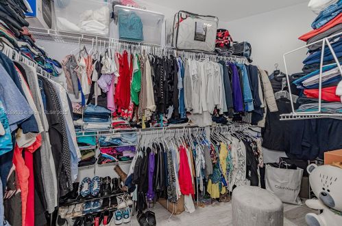 13040 52nd St, Hollywood FL  33027-5453 exterior