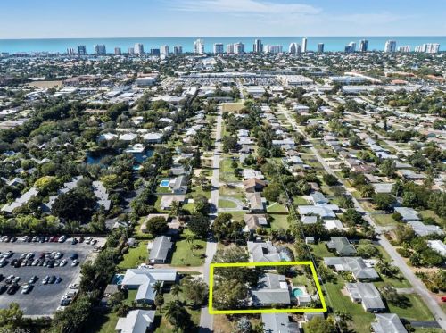 1363 Morningside Dr, Naples, FL 34103-3314
