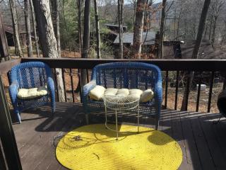 26 Redwood Dr, Highland Mills NY  10930-2813 exterior