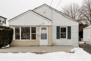 42 Bert Ave, Westbury NY  11590-4102 exterior