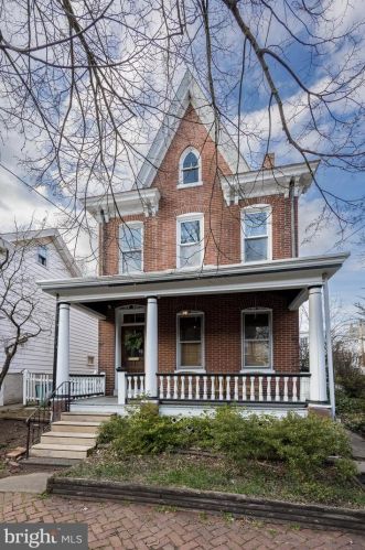 43 Beech St, Pottstown PA  19464-5454 exterior