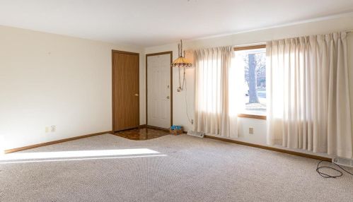 3570 Mardon Ln, Green Bay WI  54313-8212 exterior