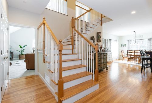 31 Southwoods Rd, Chester NH  03036-4344 exterior