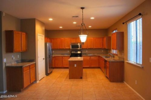 7171 Balboa Ct, Gilbert, AZ 85298-9035