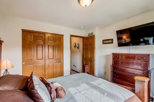 6109 108 Ave, Kenosha WI 53142-7263 exterior