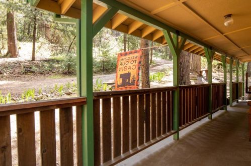 24871 Ridgecrest Dr, Pioneer CA  95666-9492 exterior