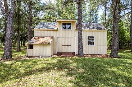 17320 Whirley Rd, Lutz FL  33558-4827 exterior
