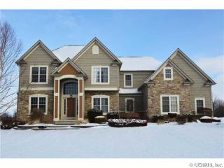 8 Creek Dr, Spencerport, NY 14559-9614