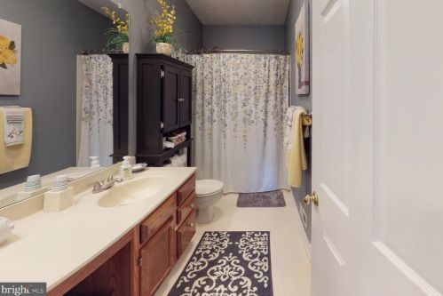 739 Henderson Rd, Lumberton Township NJ  08048-4613 exterior