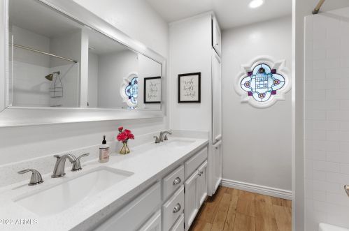 5340 Laurel Ln, Scottsdale AZ 85254-4920 exterior