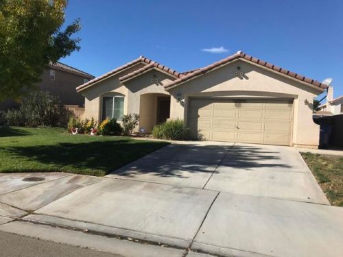 43707 Dana Dr, Lancaster, CA 93535-6159