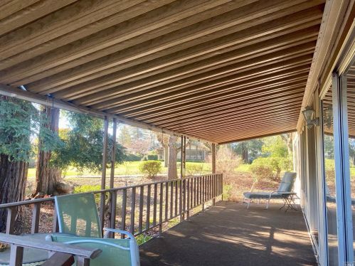 83 Malaga Ct, Ukiah CA  95482-9418 exterior