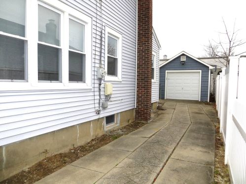 3050 Lowell Ave, North Wantagh, NY 11793-3221