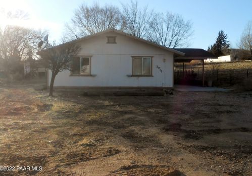2210 Hopi Ln, Chino Valley, AZ 86323-8607